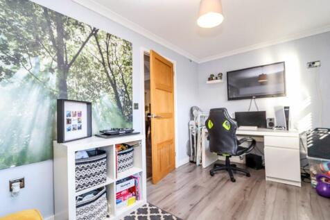 Study/Bedroom 5