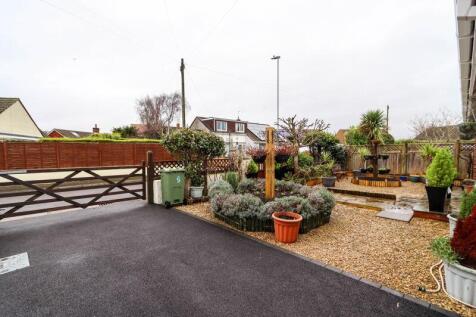 Front drive and garden