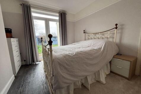 Sitting Room/Playroom/Bedroom 4