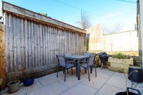 Courtyard garden