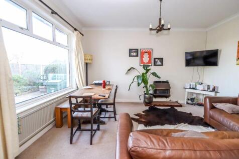Dining/Family Room