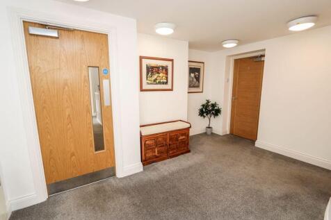 Communal Landing
