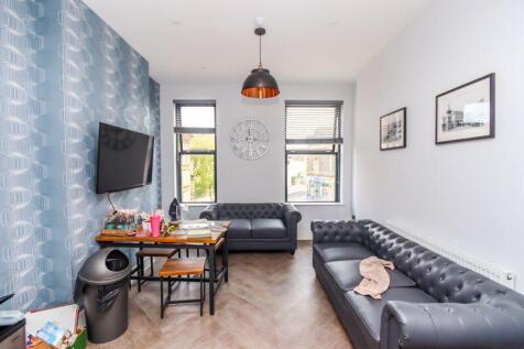 Communal Lounge