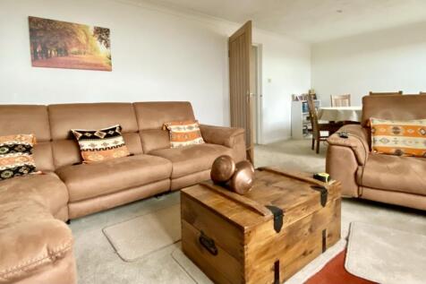 Living Room/Dining R