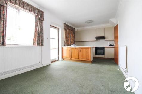 Kitchen/ Dining Room