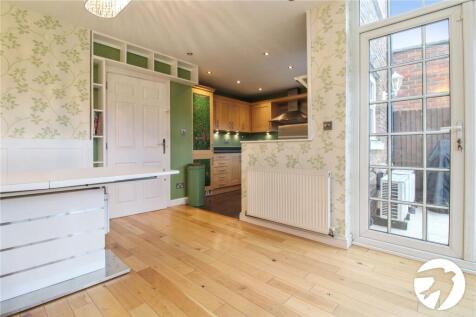 Kitchen/Dining Area