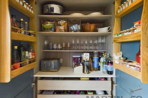 5 Kitchen