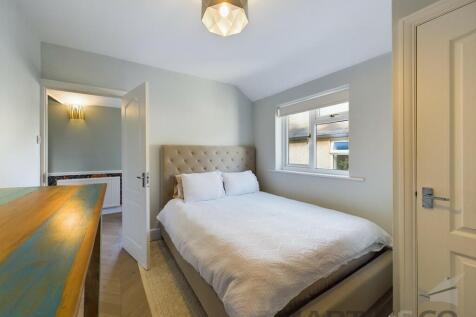 18 Bedroom 2