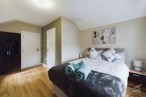 8 Bedroom 2