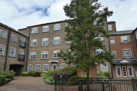 Milliners Court