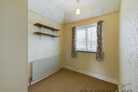 10 Bedroom 3
