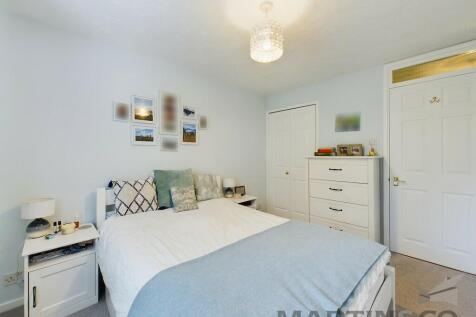 8 Bedroom 1