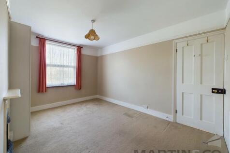 10 Bedroom 2