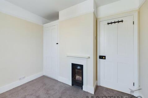11 Bedroom 3