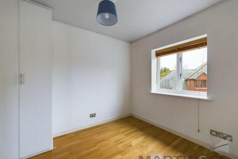 4 Bedroom