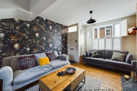 4 Lounge