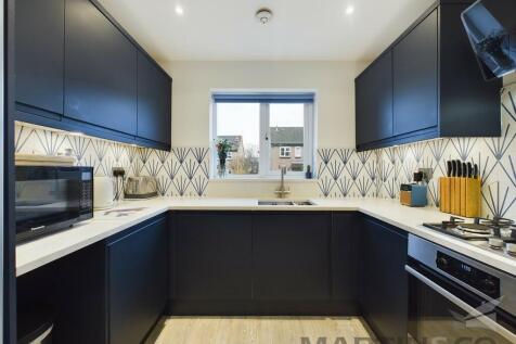 4 Kitchen