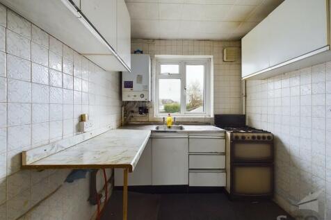 5 Kitchen