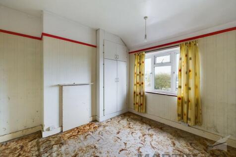 10 Bedroom 2