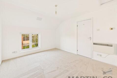 6 Bedroom