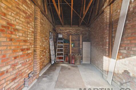 10 Garage