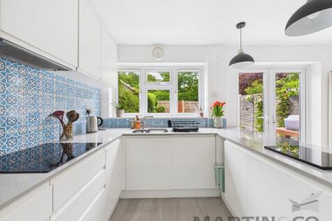 7 Kitchen