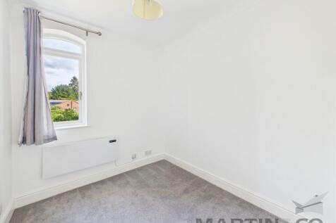 4 Bedroom 2