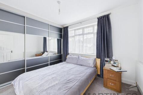 21 Bedroom 3