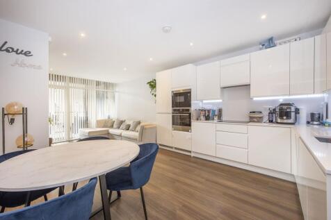 3-exeter-house-fr...