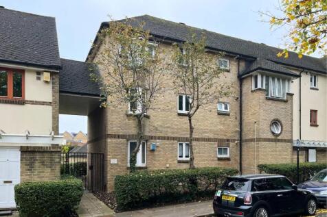 b6b581a4-20aa-43-...