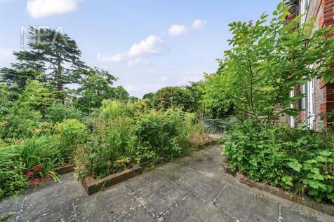 Courtyard Garden