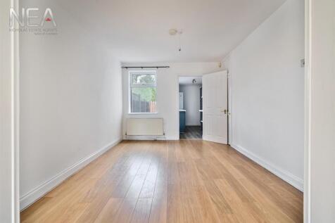 Living/dining room