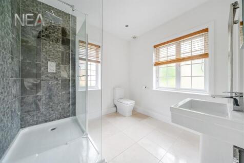 Bedroom One En-suite