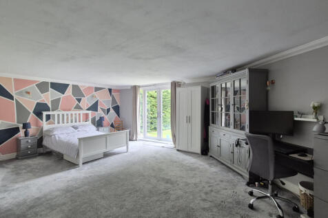 Family Room / Bedroom 3
