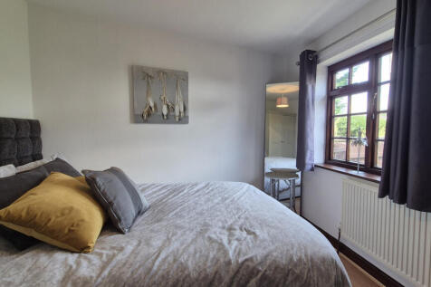 Annexe Bedroom 1