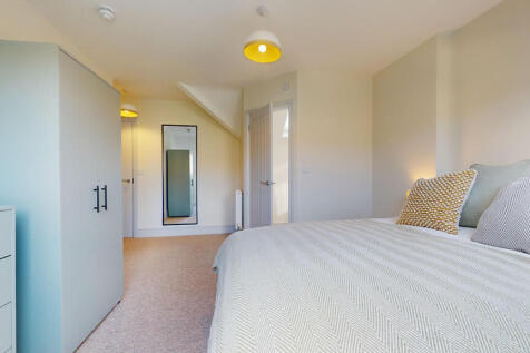 SF Room 3 bd 2