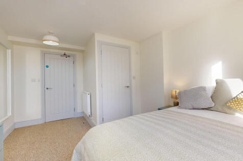 Flat 1 room 3a