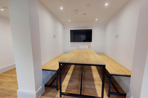 Flat 2 kitchen d