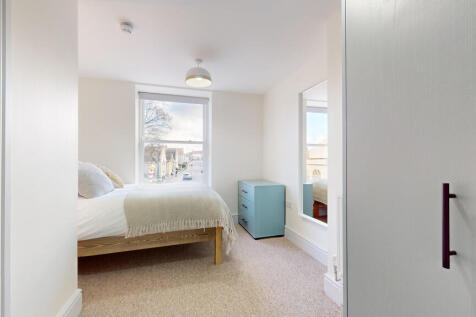 Flat 1 room 4a
