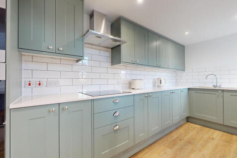 Flat 1 kitchen c