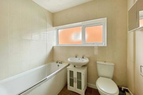 15c82dfe-bathroom...