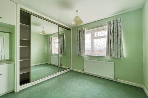 3fc3d9f9-bedroom ...