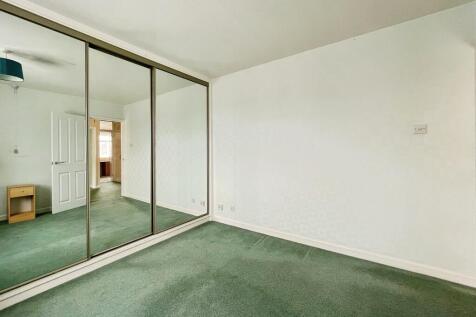 4d39798f-bedroom ...