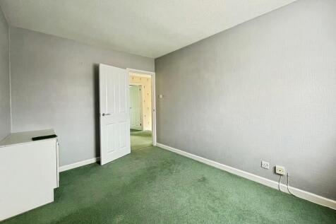 4441b143-bedroom ...