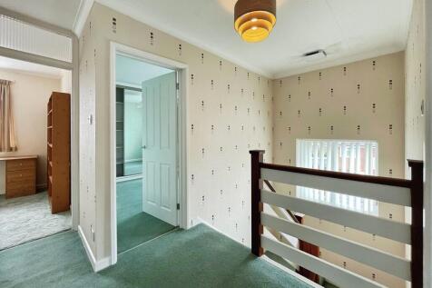 e0af53d6-hallway ...