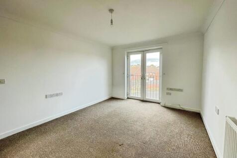 e543ef60-livingro...