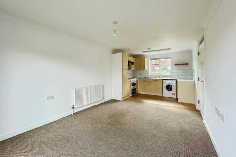 8c177c9d-livingro...