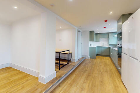 Flat 2 kitchen f