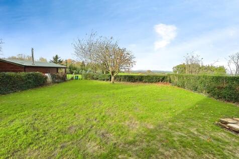 2229908a-WhatsApp...