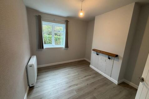 e5614c34-WhatsApp...